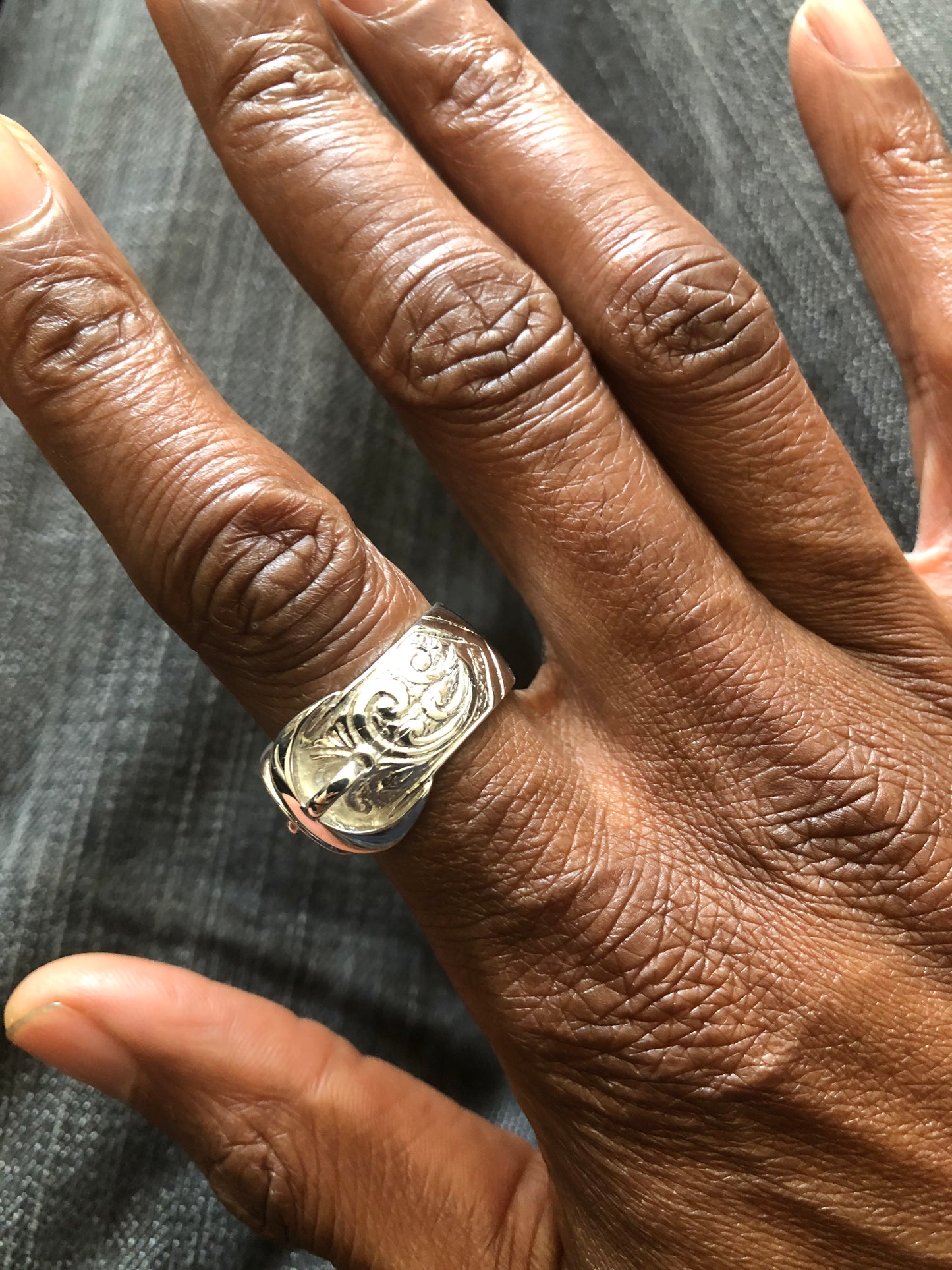 Men’s large solid silver buckle ring