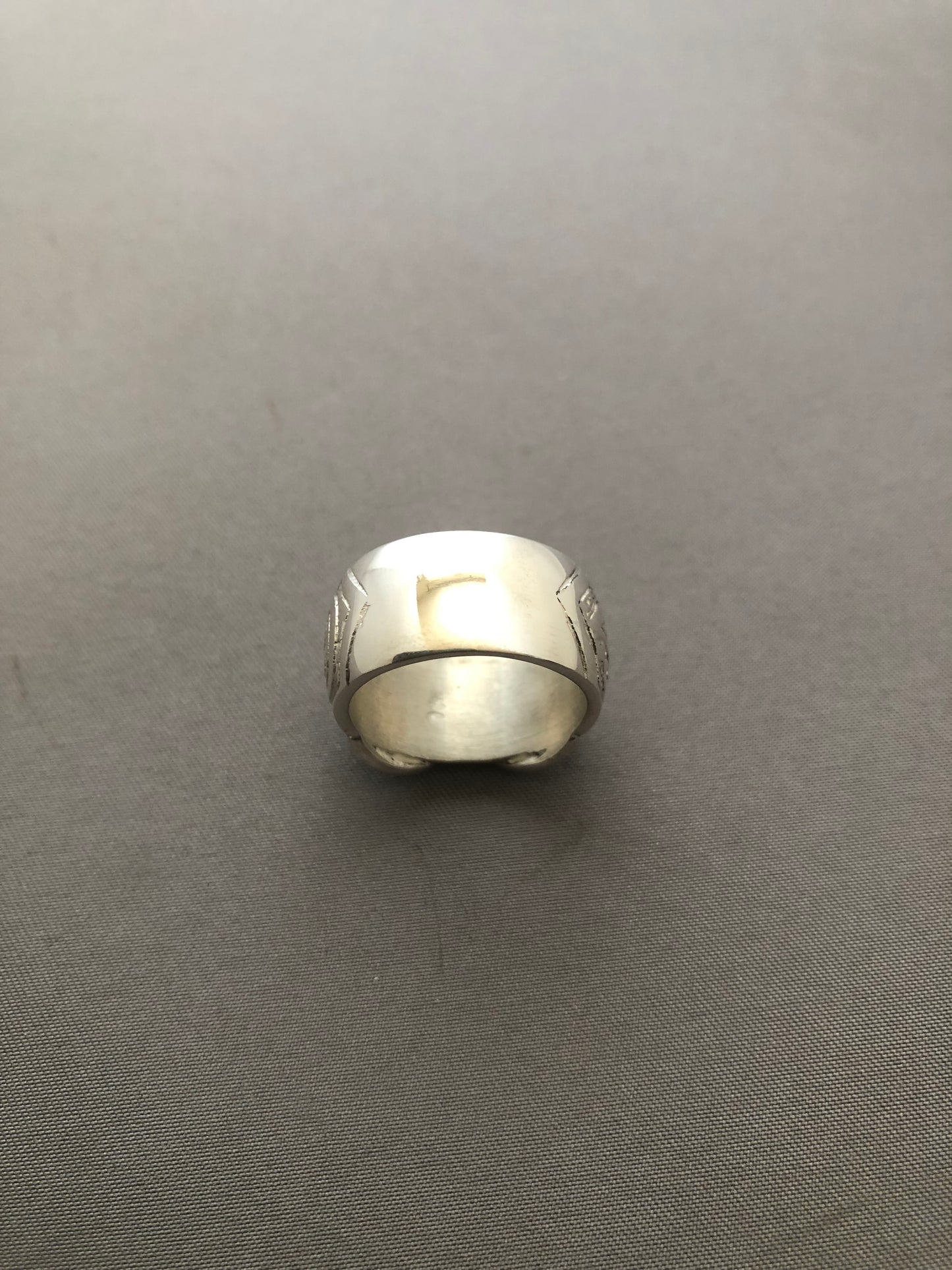 Men’s large solid silver buckle ring