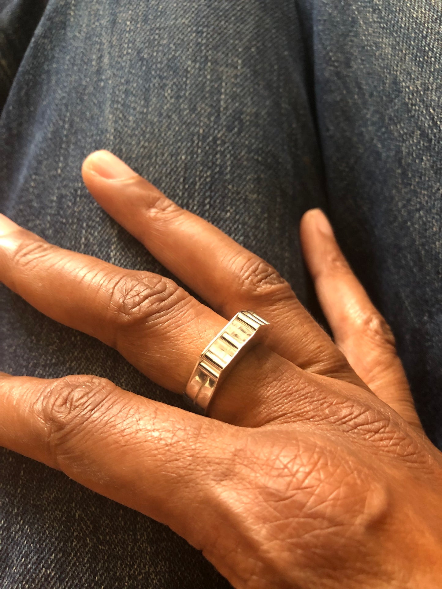 Solid silver structured ring