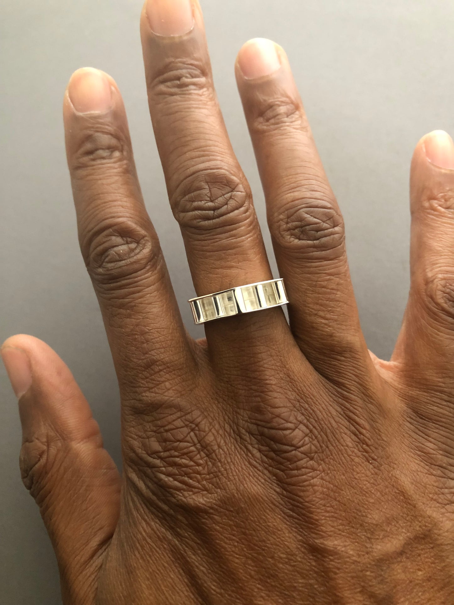 Solid silver structured ring
