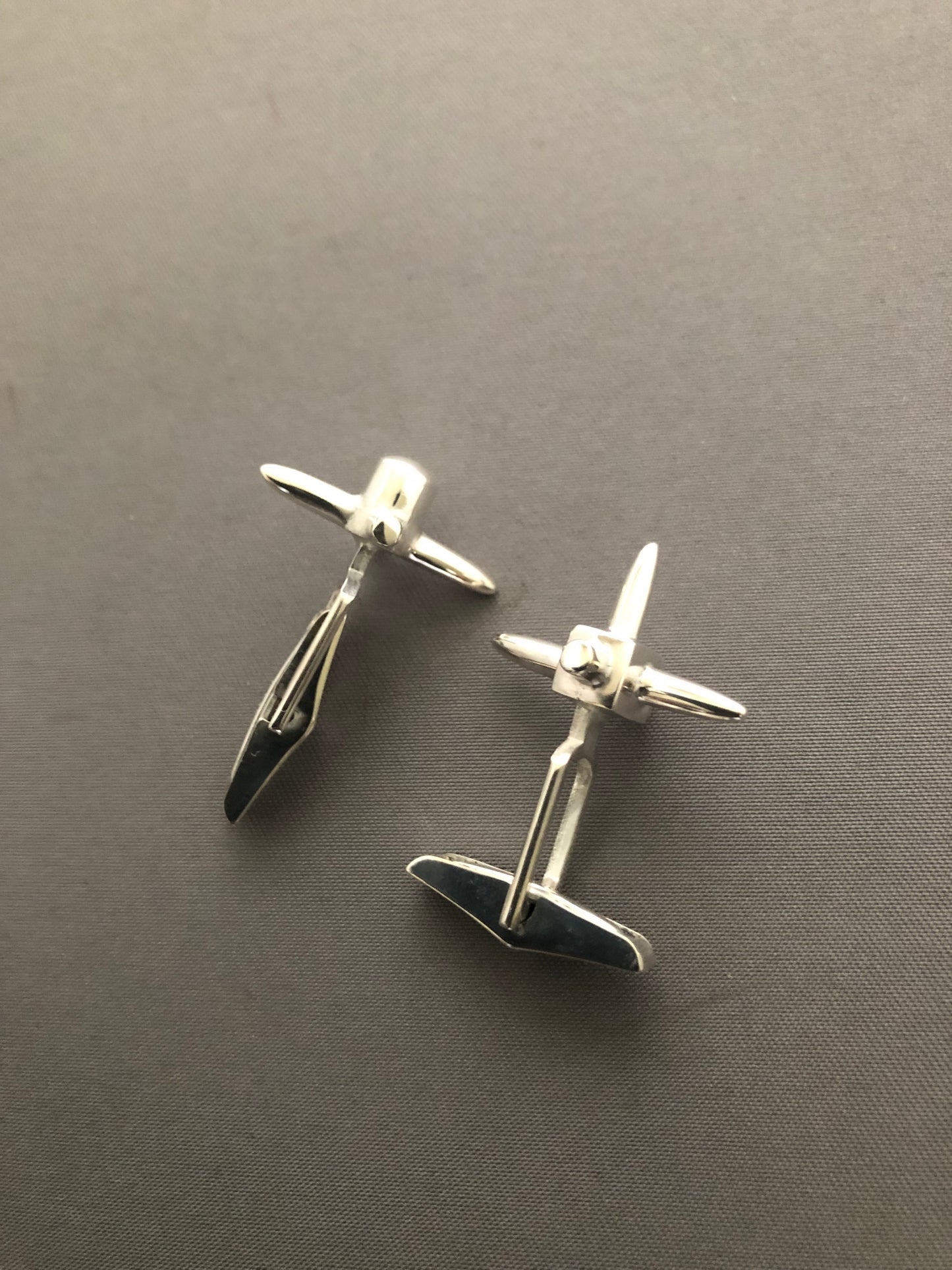 Solid silver spike cuff links