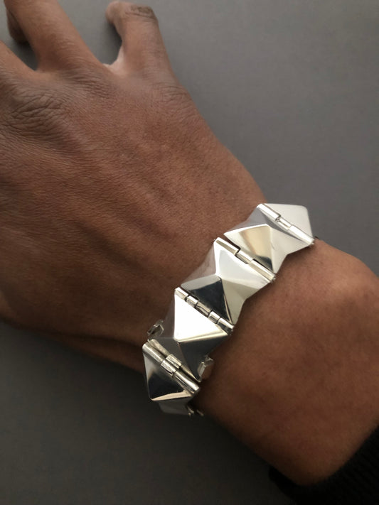 Unisex solid silver spike bracelet