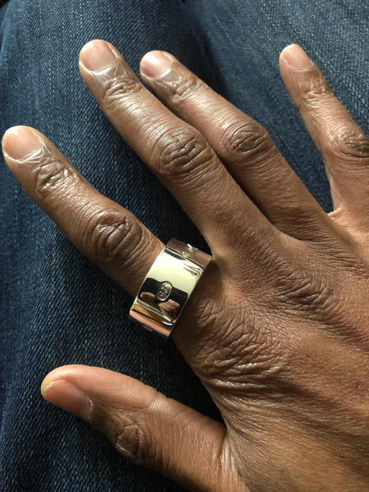 Men’s heavy solid silver large hallmarks ring