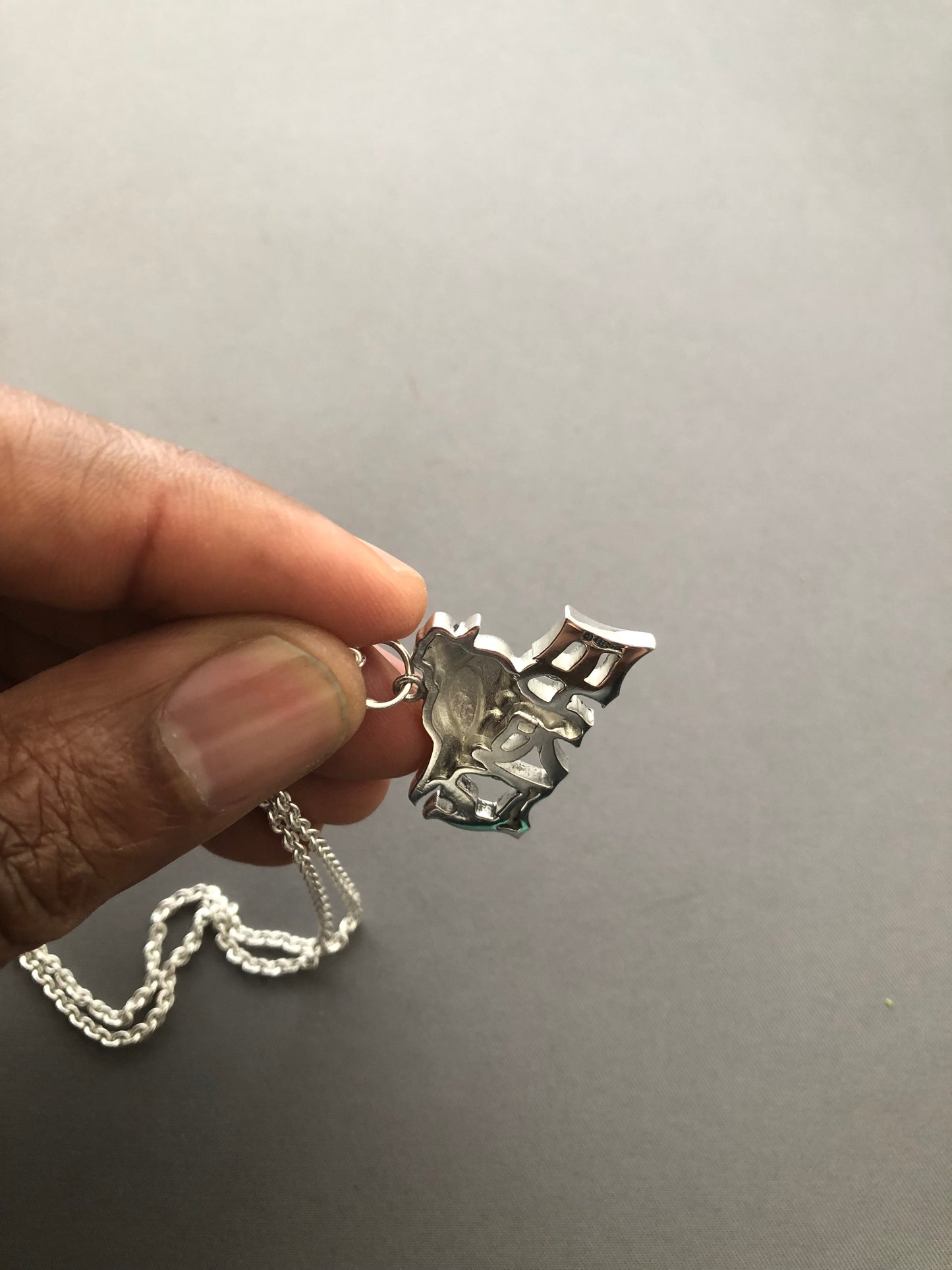 Ladies solid silver early bird pendant & chain