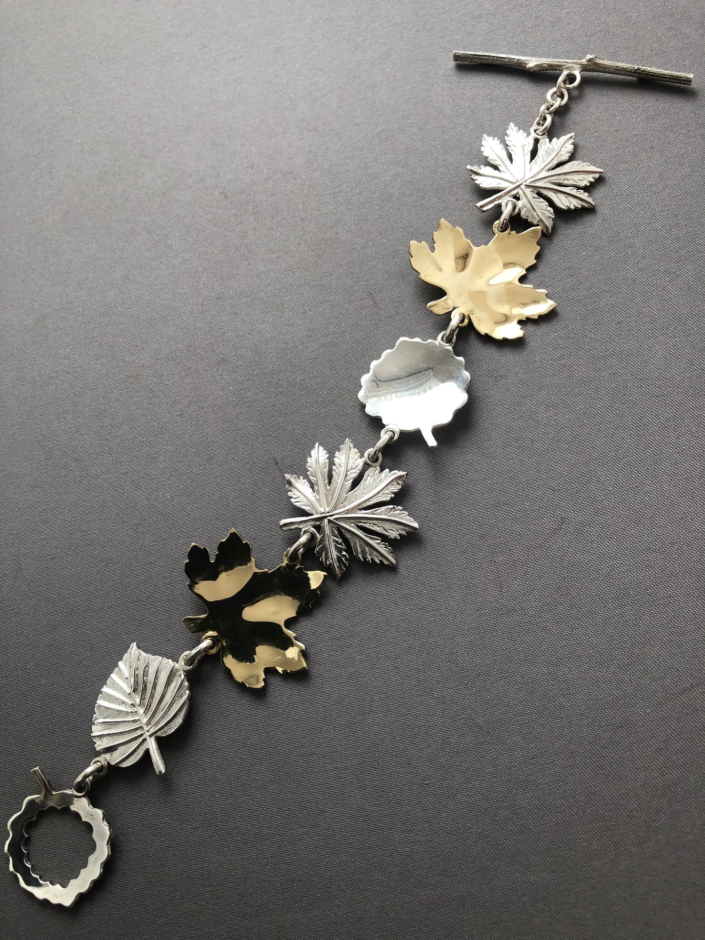 Ladies solid 18ct gold & silver Leaf bracelet