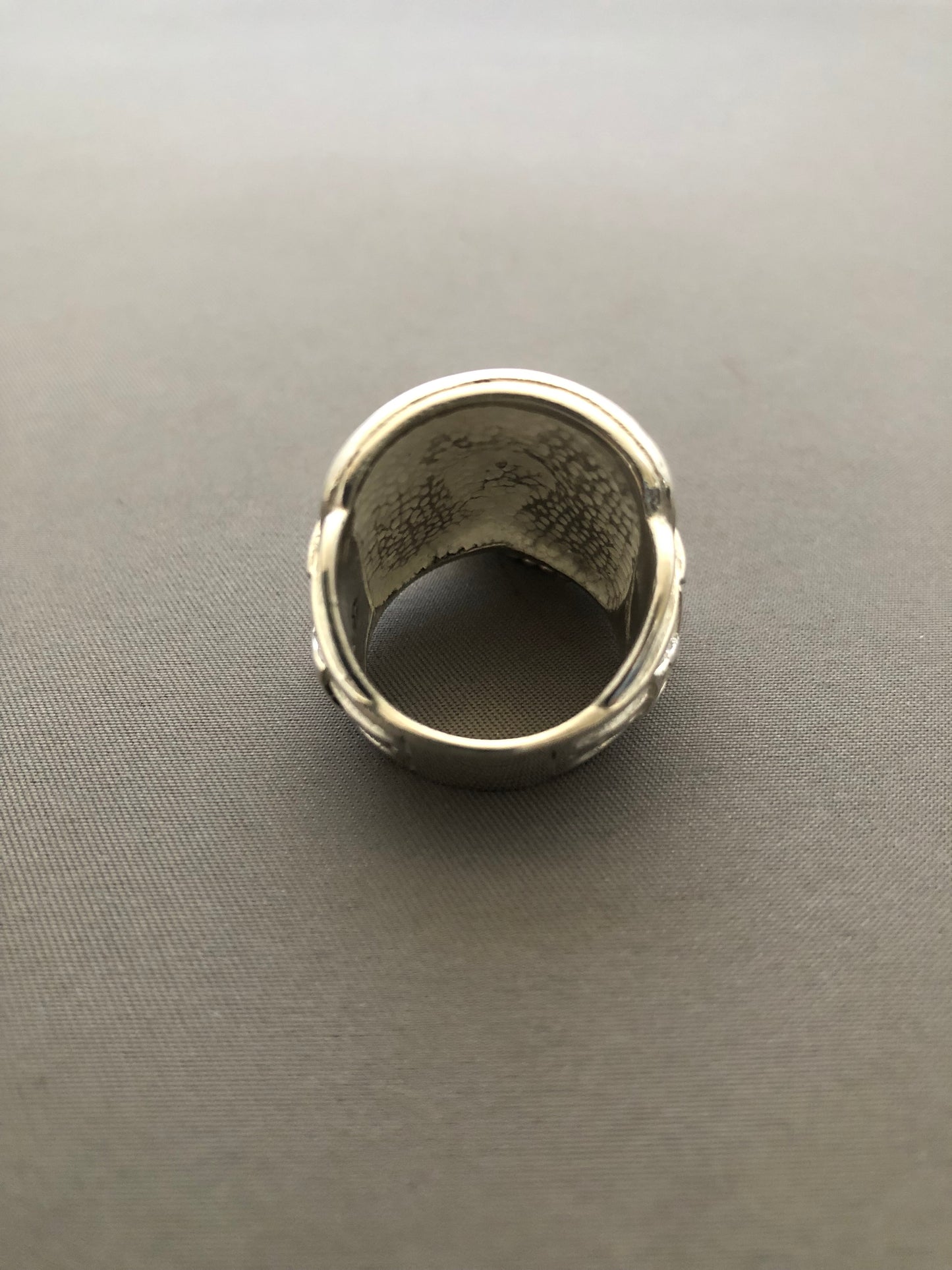 Heavy solid silver saddle ring
