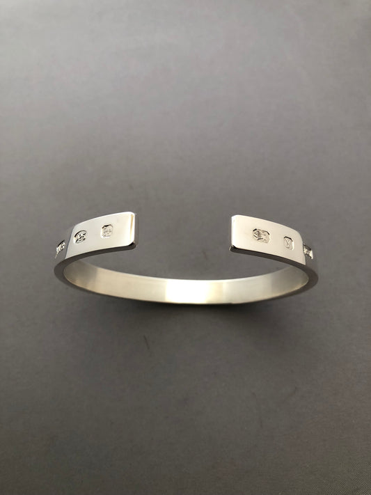 Men’s solid silver rectangular bangle