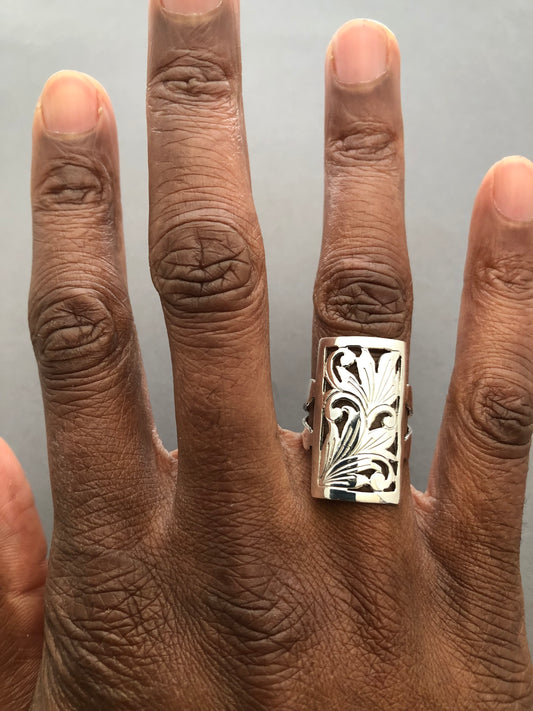 Ladies solid silver square ring