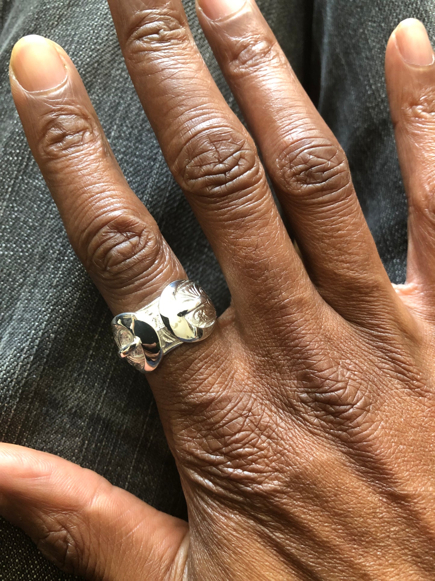Men’s large solid silver buckle ring