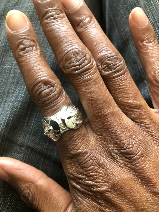 Men’s large solid silver buckle ring