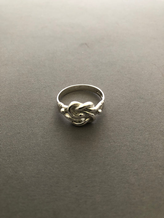 Little silver knot ring